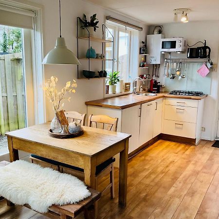 Holiday Home Flori Bergen Bagian luar foto
