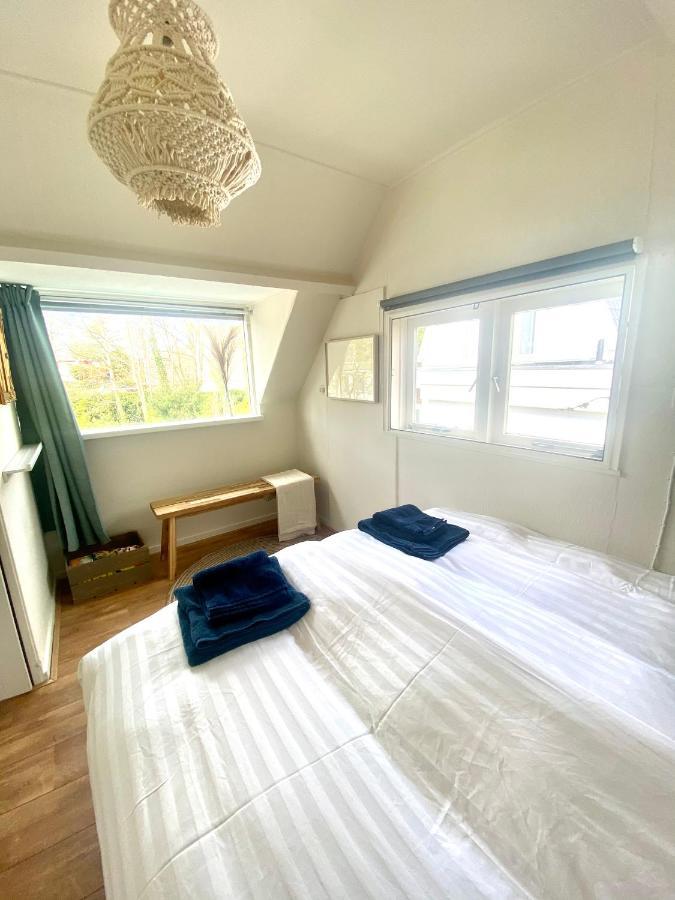 Holiday Home Flori Bergen Bagian luar foto