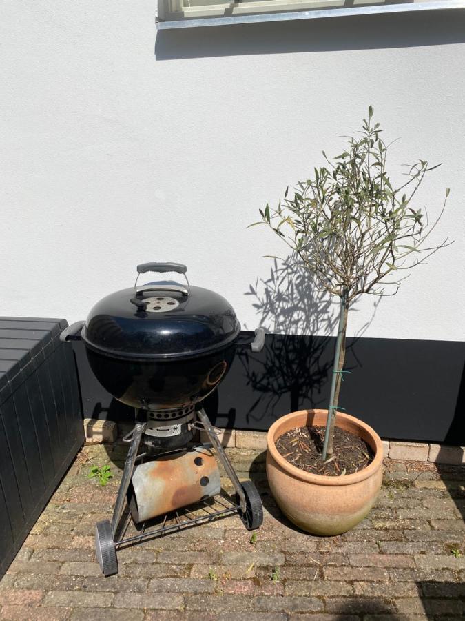 Holiday Home Flori Bergen Bagian luar foto