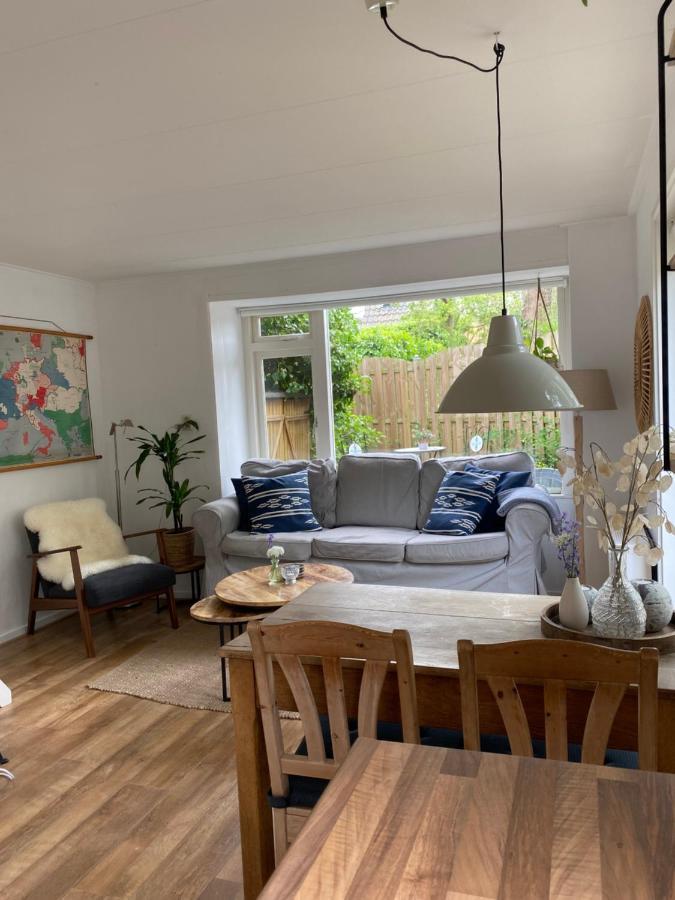 Holiday Home Flori Bergen Bagian luar foto